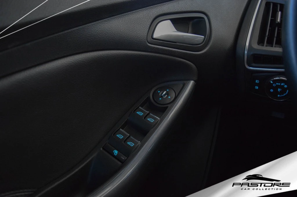 Ford Focus Titanium Hatch