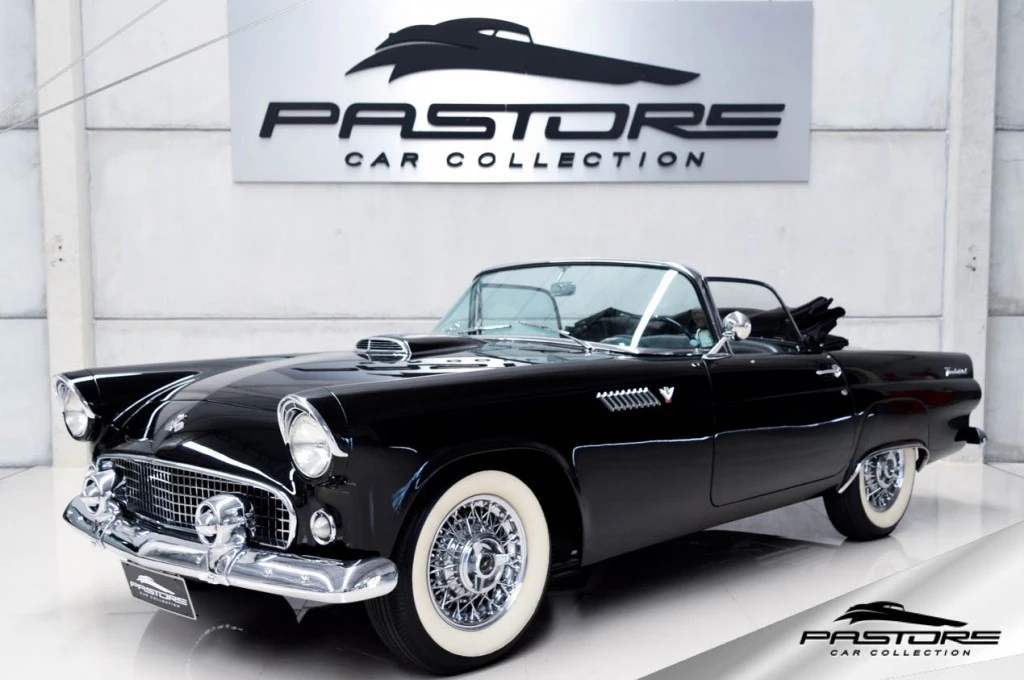 Ford Thunderbird V8