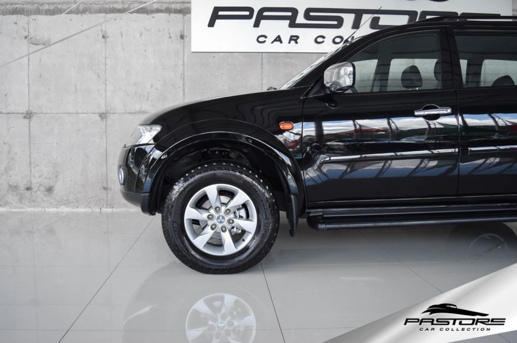 Mitsubishi Pajero Dakar HPE Diesel
