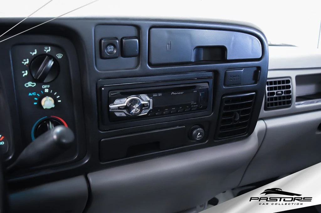 Dodge Ram 1500 5.2 V8