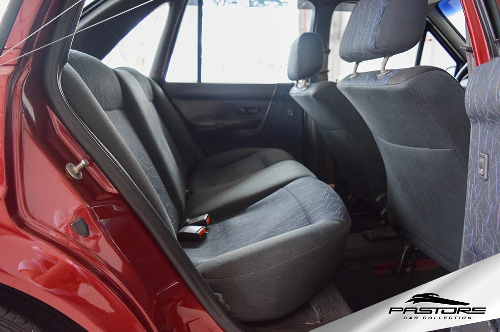 VW Santana 2000 Evidence