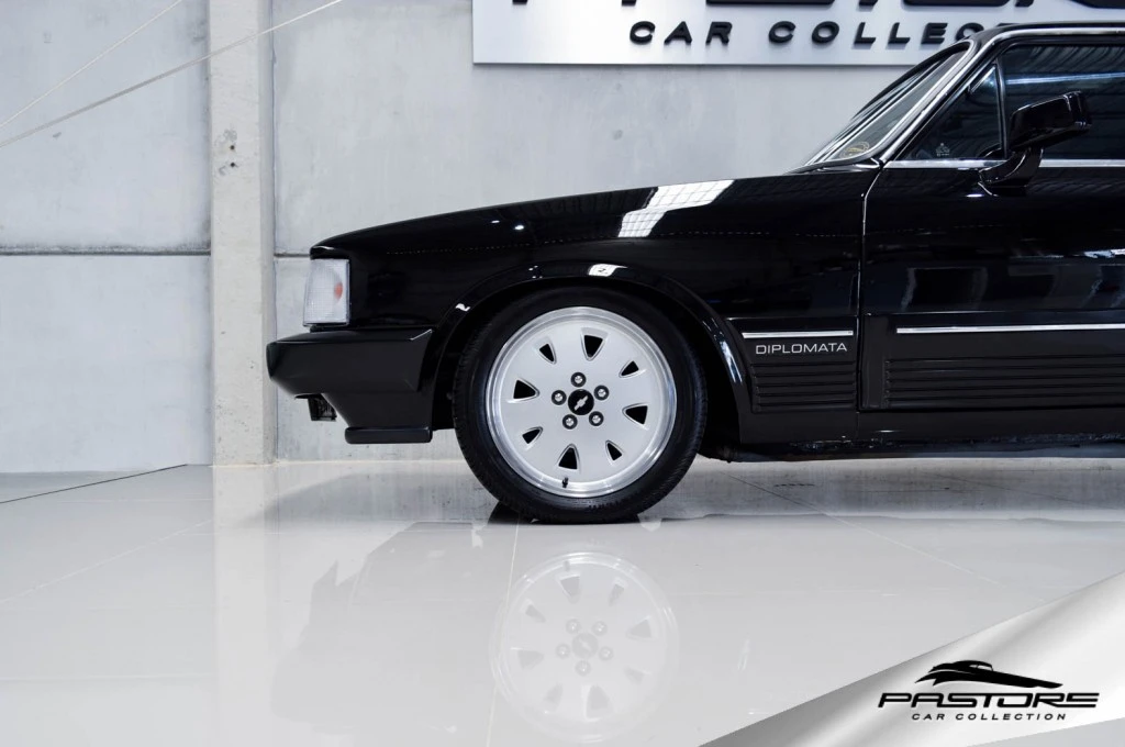 GM Opala Diplomata SE