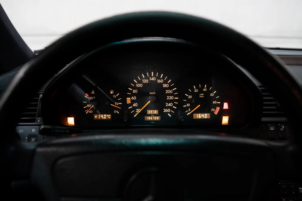 Mercedes-Benz MERCEDES C280 HA28W