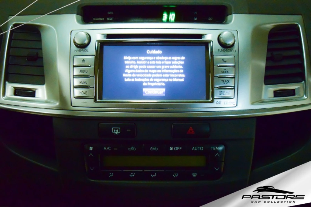 Toyota Hilux CD 4×4 SRV