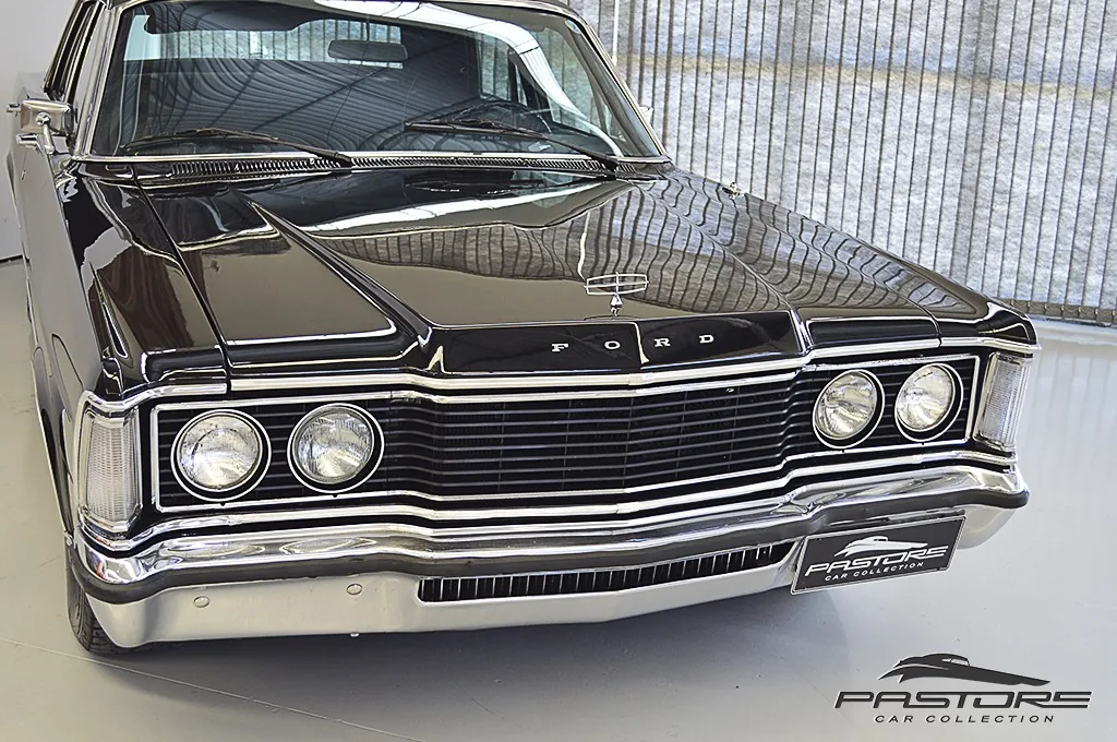 Ford Galaxie Landau