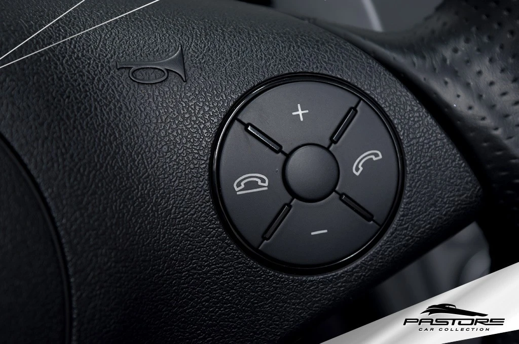 Mercedes-Benz SL 63 AMG