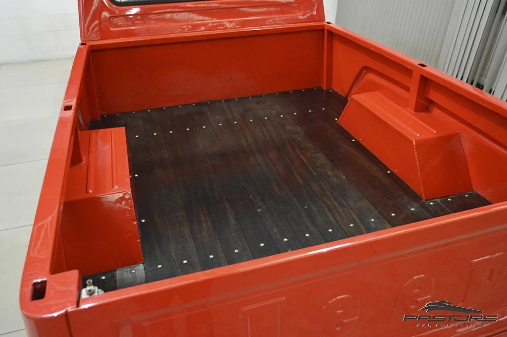 Ford F-75 Pickup