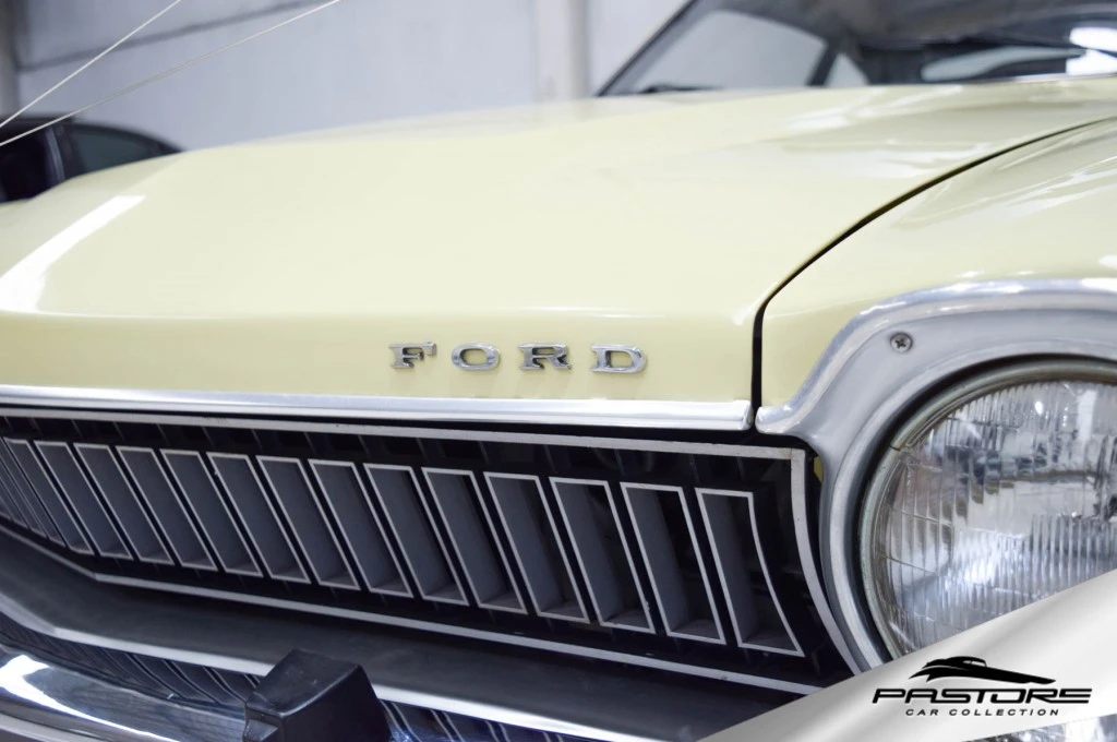 Ford Maverick Super V8