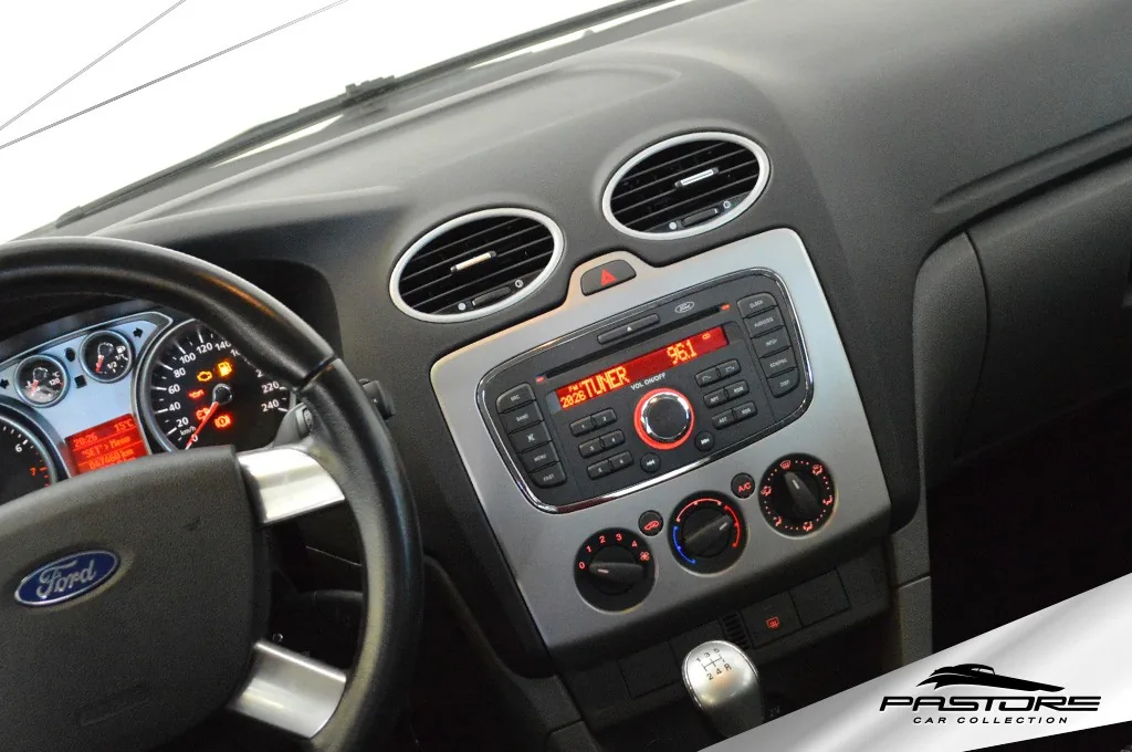 Ford Focus GL 1.6