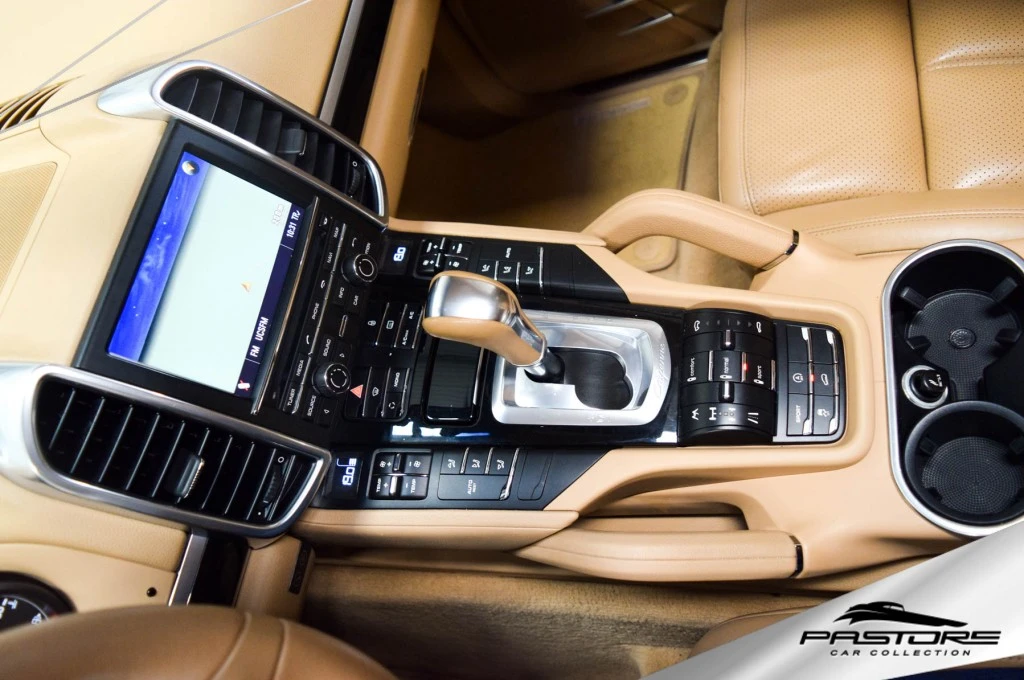 Porsche Cayenne S 4.8 V8