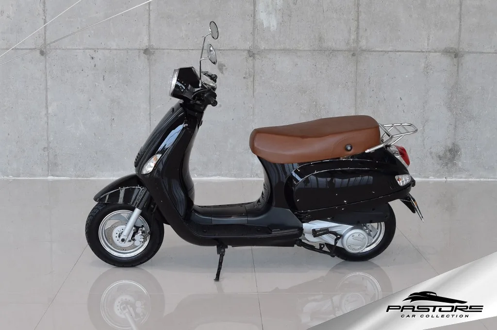 Benzhou Scooter Collection YY150 T