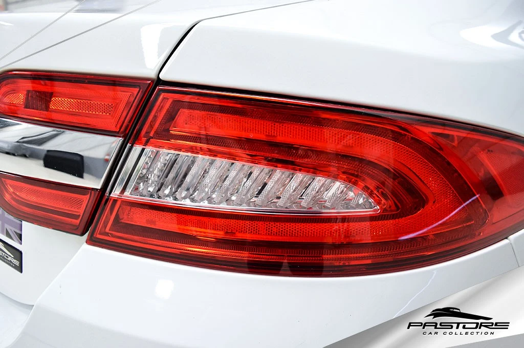 Jaguar XF 2.0 Luxury