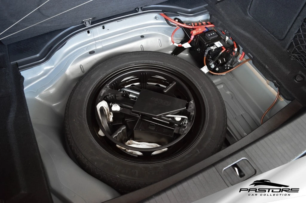 Mercedes-Benz E250 CGI Avantgarde