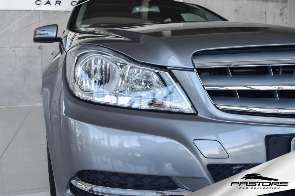 Mercedes-Benz C180 CGI Classic