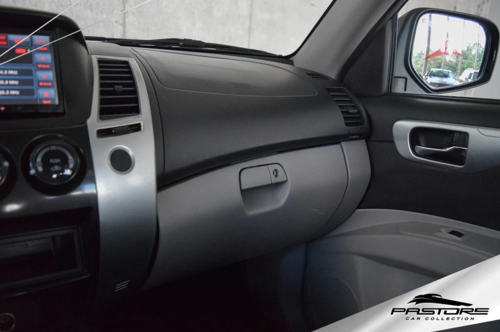 Mitsubishi Pajero Dakar HPE Diesel