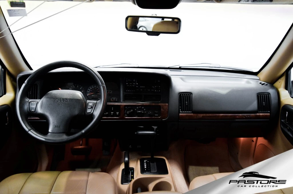 Jeep Grand Cherokee Limited V8 4×4