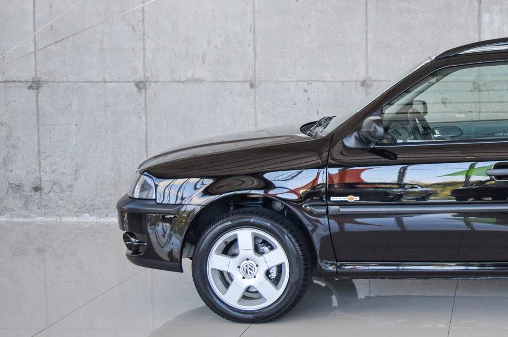 VW Parati 1.8 Evidence