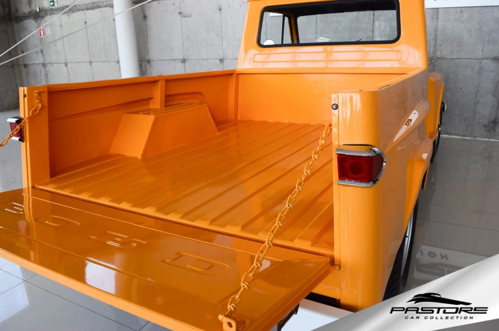 Ford F75 Pickup