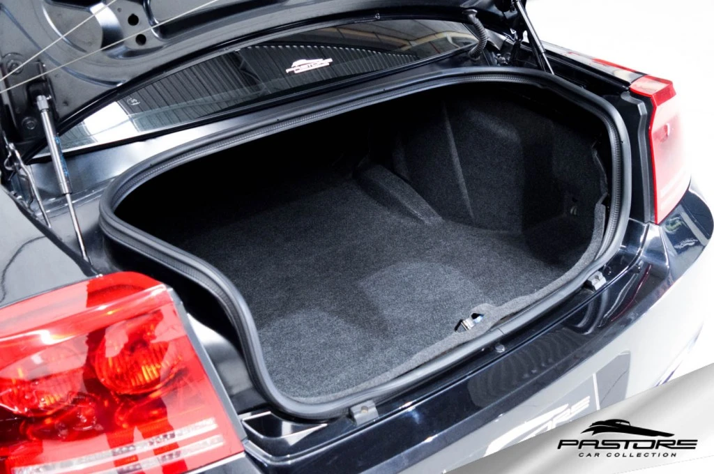 Dodge Charger SRT8 Hemi