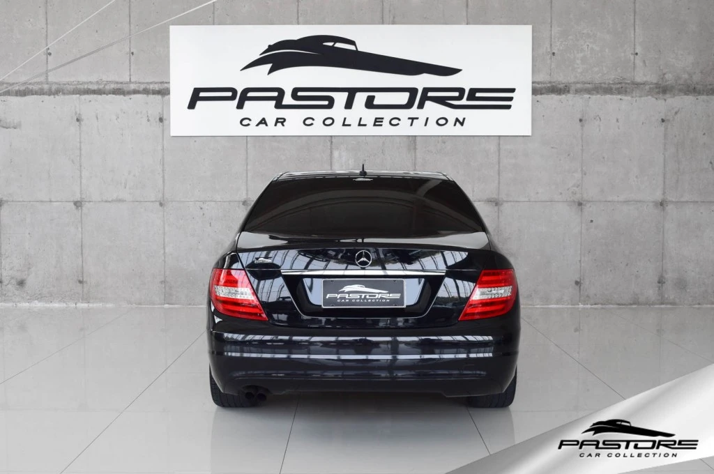 Mercedes-Benz C180 CGI Classic