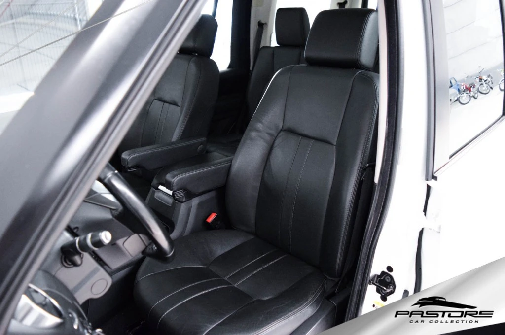 Land Rover Discovery 4 SDV6 SE