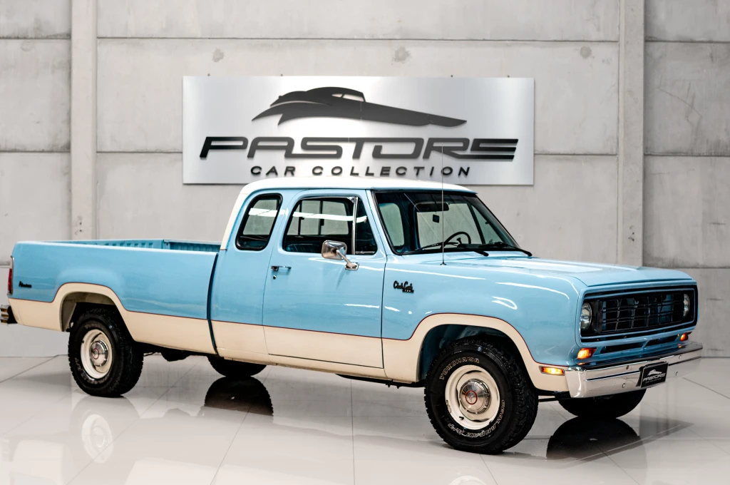 Dodge Dodge D100 Club Cab