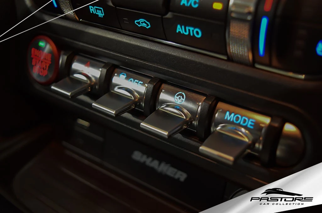 Ford Mustang GT Premium 5.0 V8