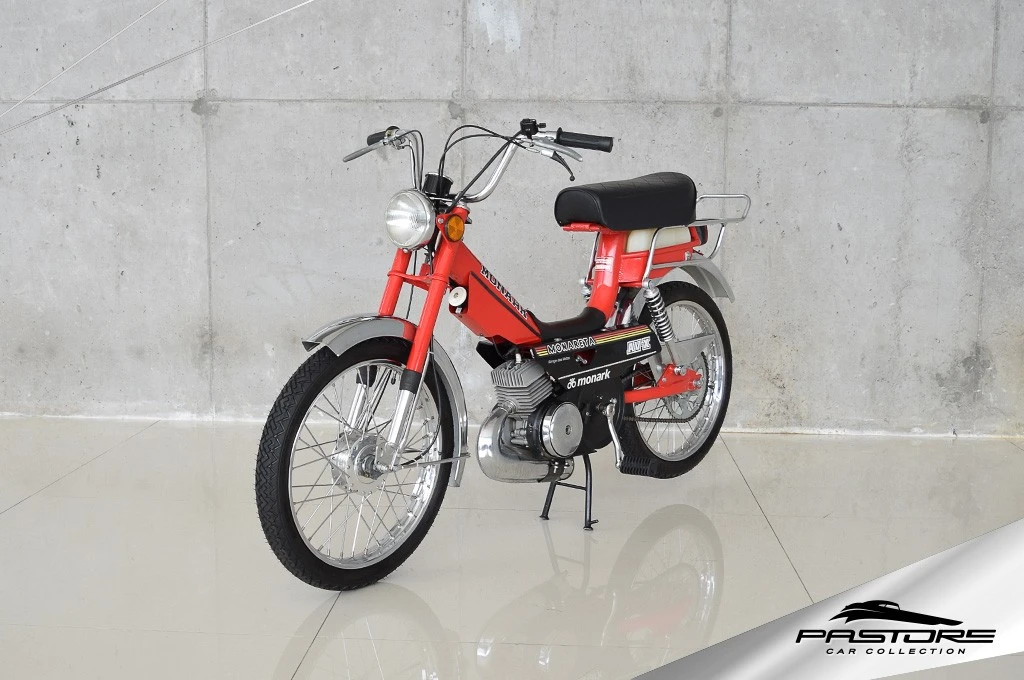 Monark Monareta AV-X