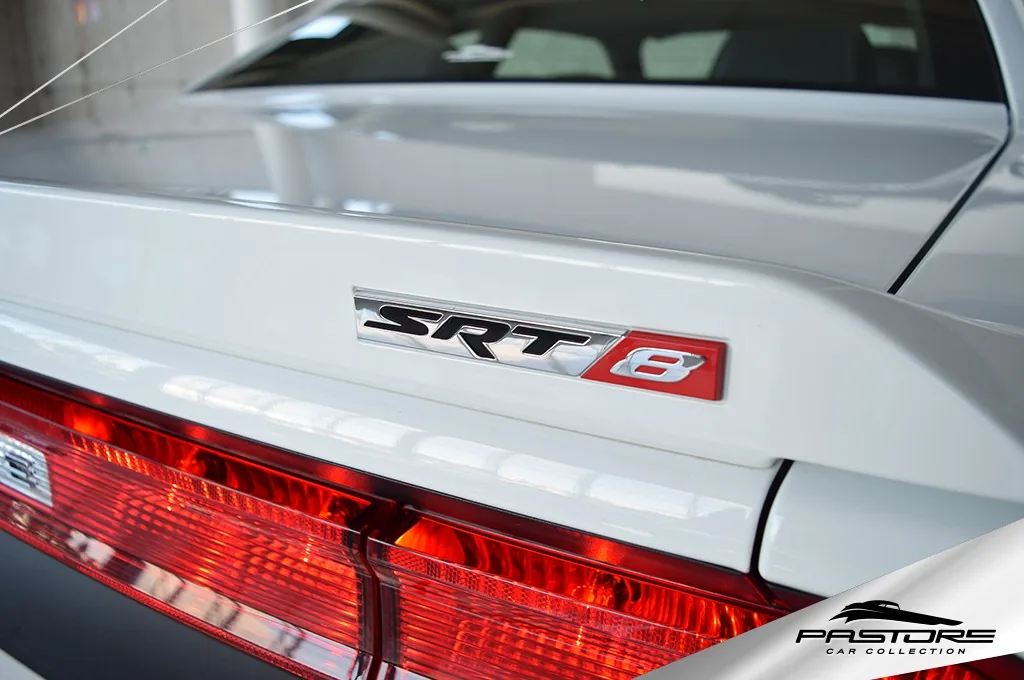 Dodge Challenger SRT8