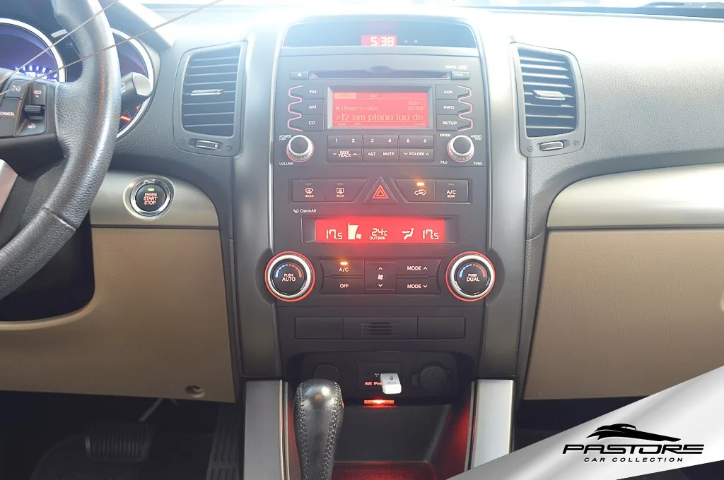 Kia Sorento EX 2.4 16V