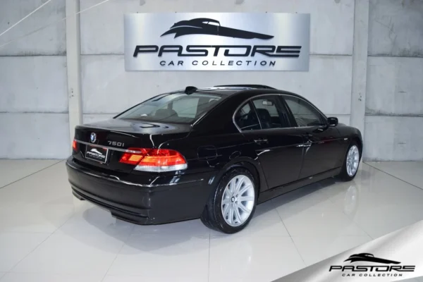 BMW 750i 4.8 V8
