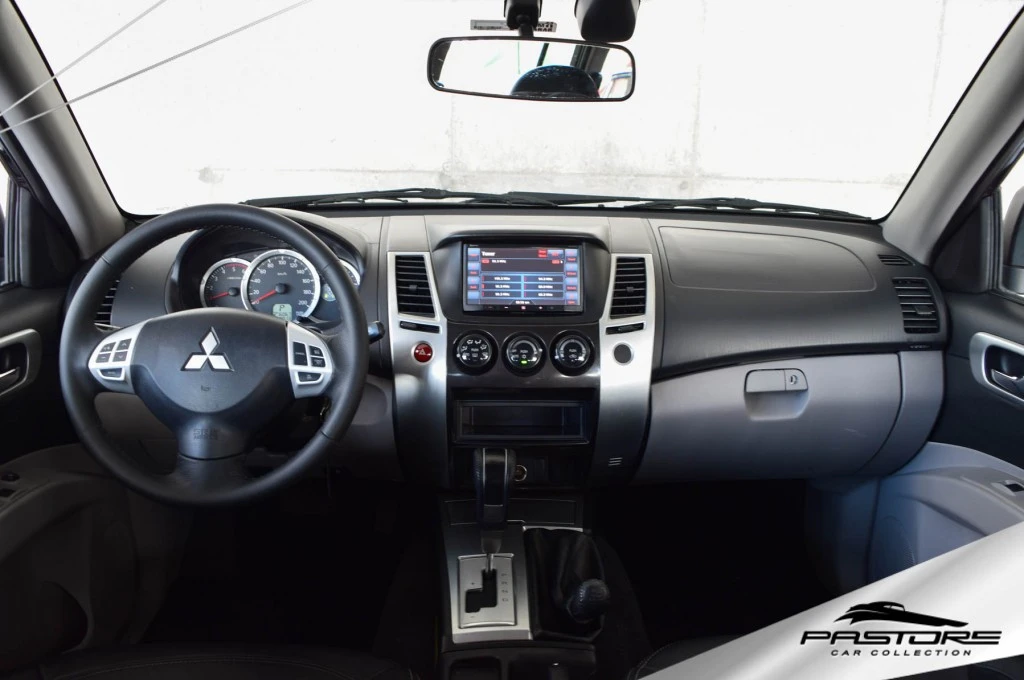 Mitsubishi Pajero Dakar HPE Diesel