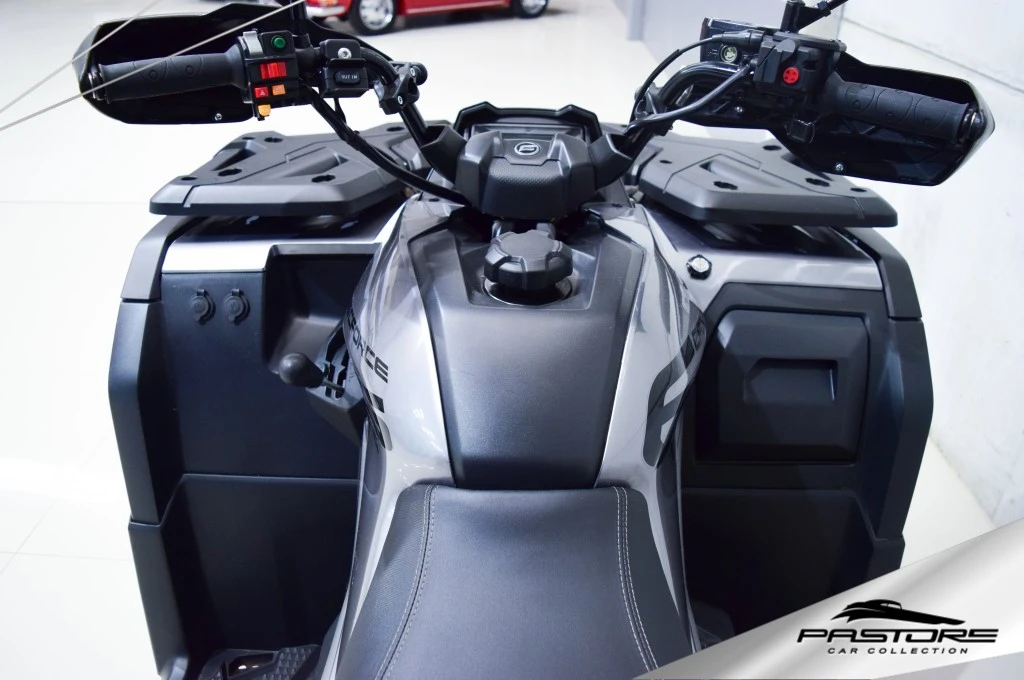 CFMOTO Quadriciclo CForce 625 Touring