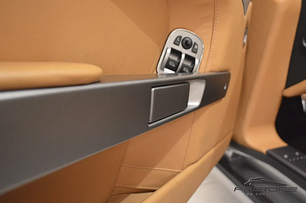 Aston Martin DB9 6.0 V12