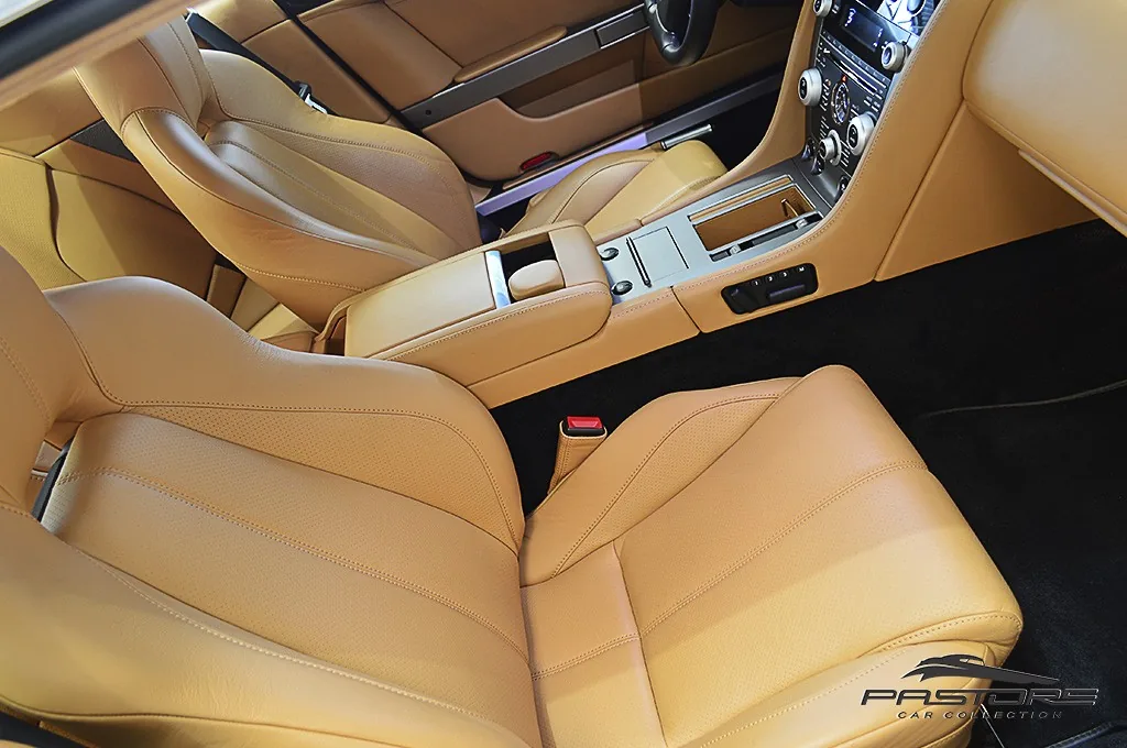 Aston Martin DB9 6.0 V12