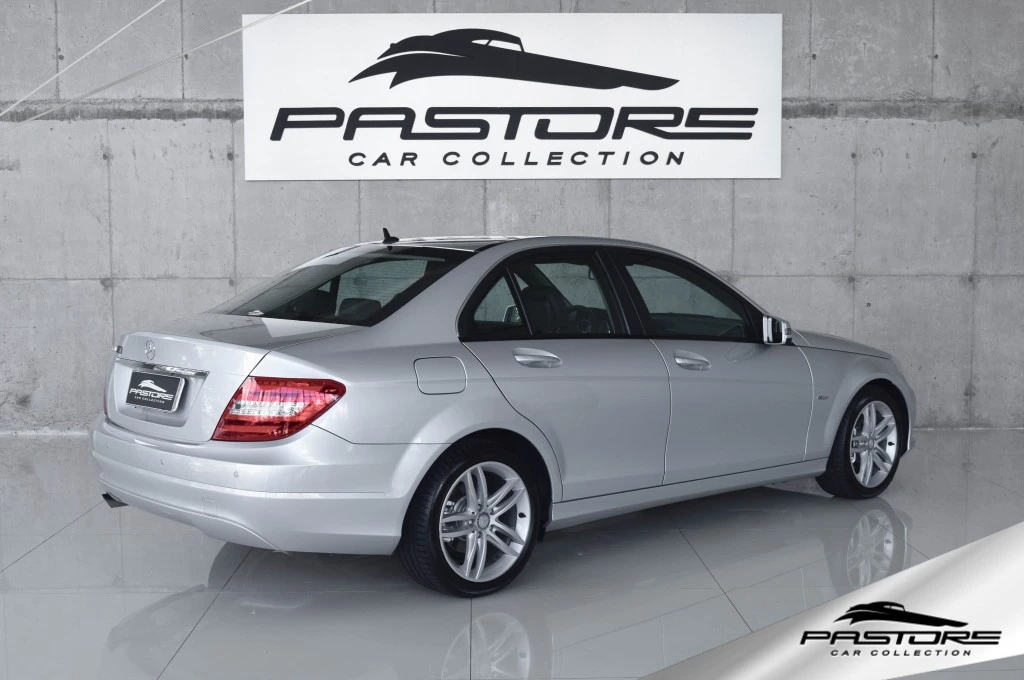 Mercedes-Benz C180 CGI Classic