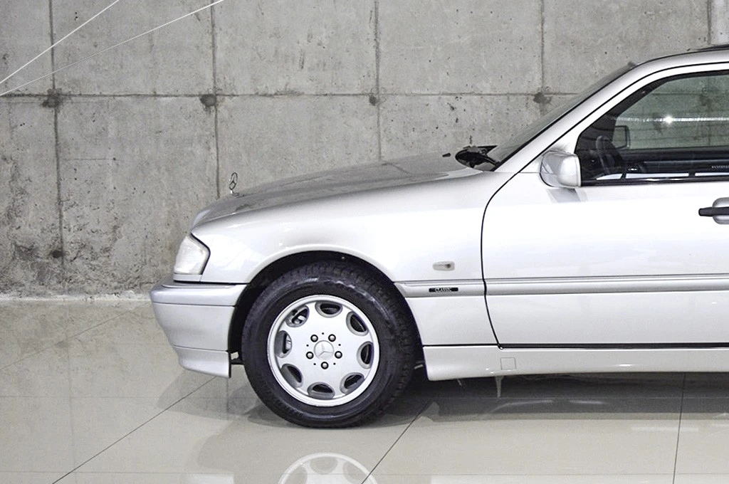 Mercedes-Benz C180 Classic