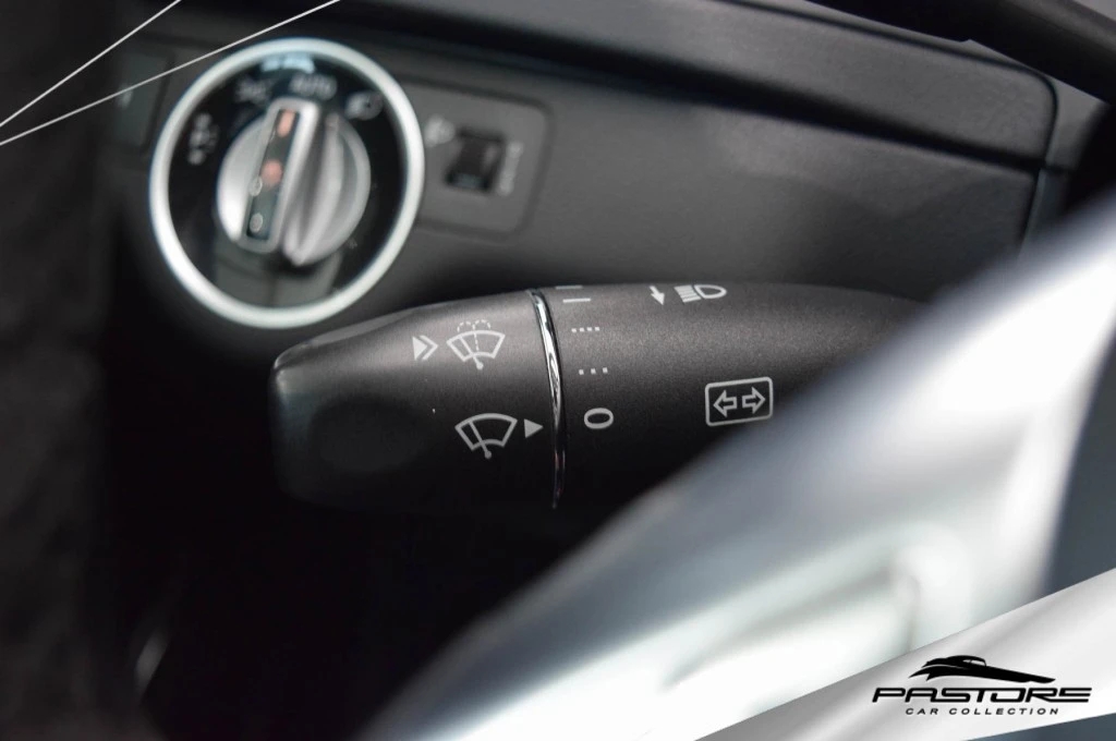 Mercedes-Benz C180 CGI Classic