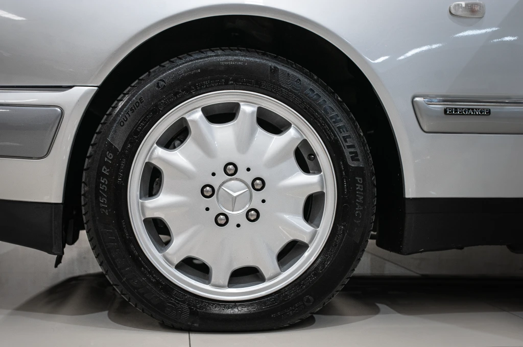 Mercedes-Benz Mercedes E430