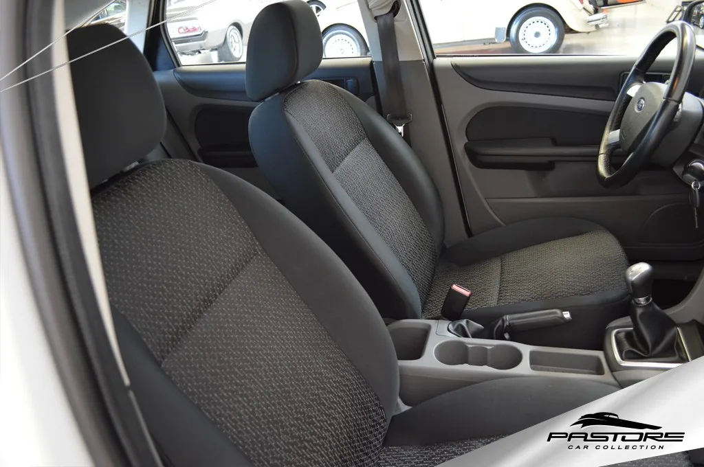 Ford Focus GL 1.6