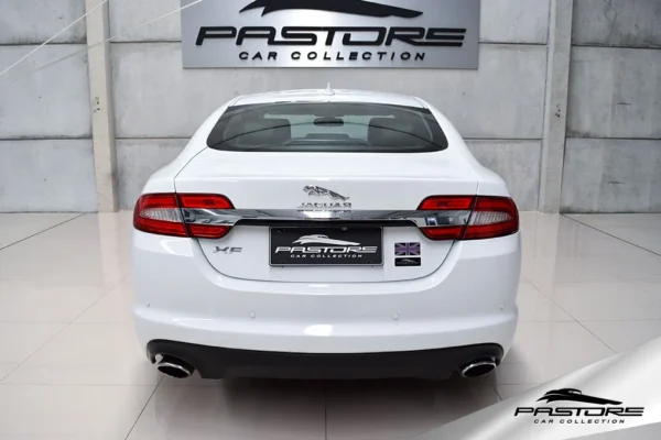 Jaguar XF 2.0 Luxury