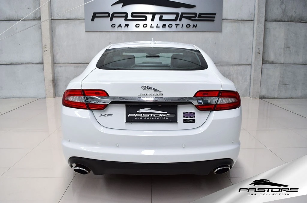 Jaguar XF 2.0 Luxury