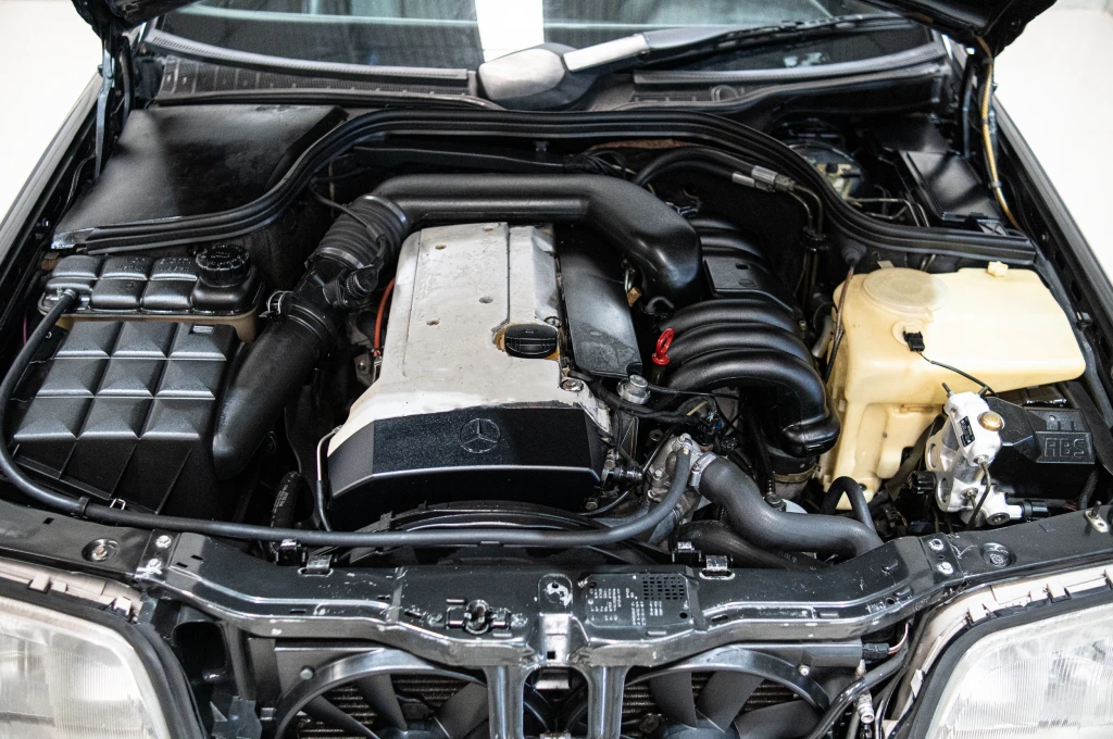 Mercedes-Benz MERCEDES C280 HA28W