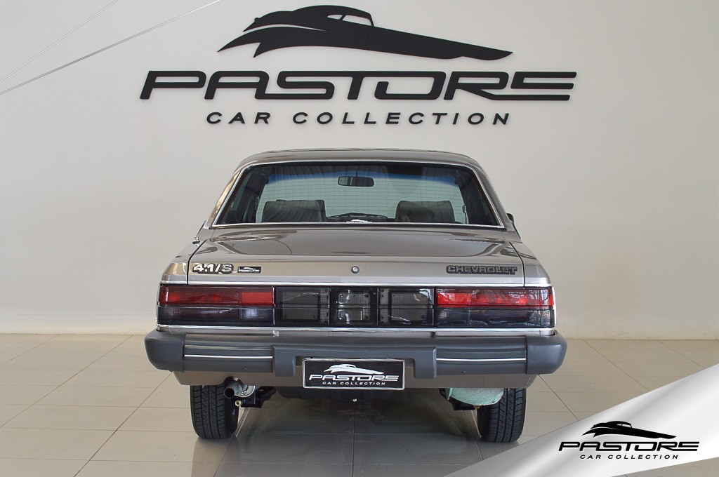 GM Opala Diplomata SE