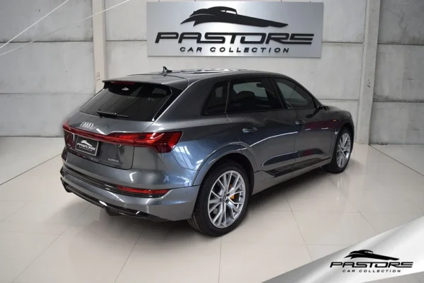 Audi E-tron Performance Black