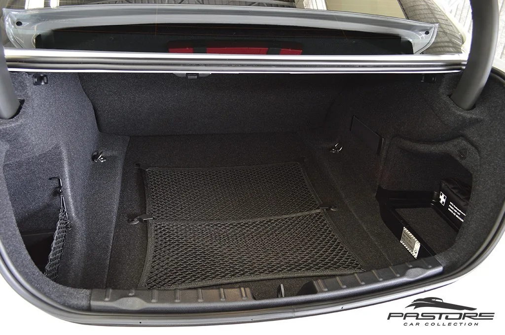 BMW 320i Active Flex