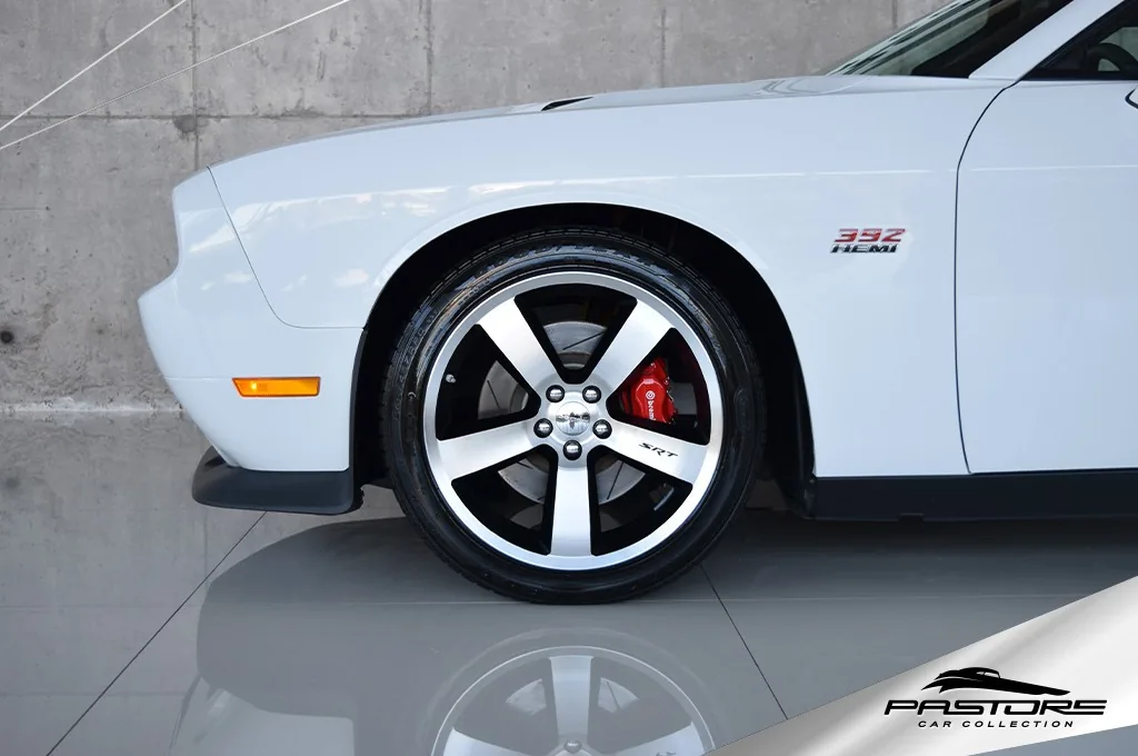 Dodge Challenger SRT8