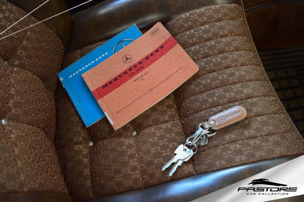 Mercedes-Benz 220 Sb