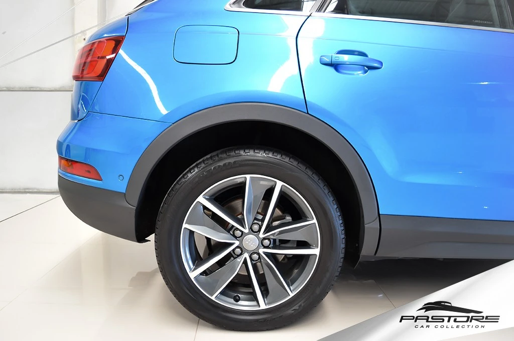 Audi Q3 Ambiente 2.0 TFSi Quattro