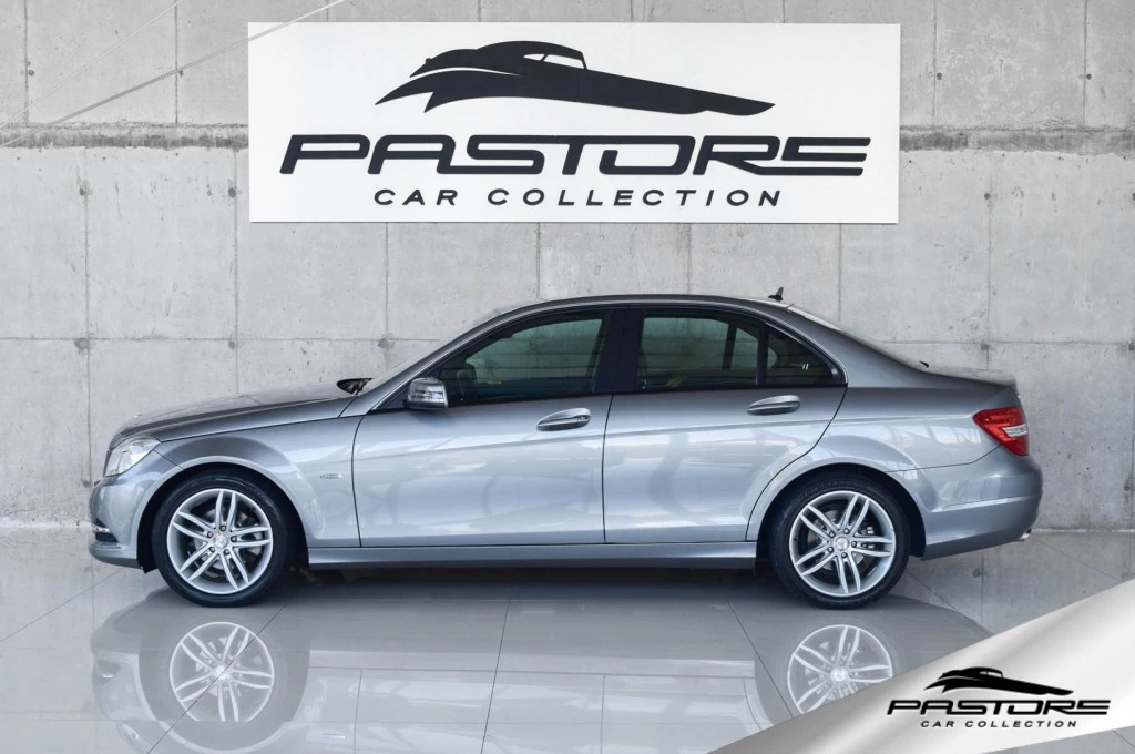 Mercedes-Benz C180 CGI Classic